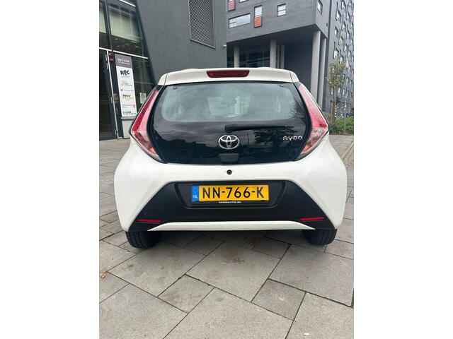 Toyota AYGO 1.0 VVT-i x-now ZEER NETTE STAAT