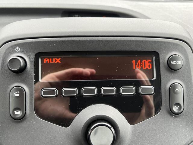 Toyota AYGO 1.0 VVT-i x-fun **BLUETOOTH/ AIRCO/ BEGRENZER/ GARANTIE**