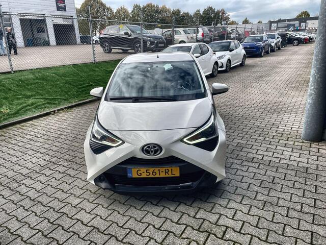 Toyota AYGO 1.0 VVT-i x-play