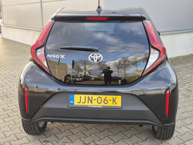 Toyota AYGO X 1.0 VVT-i S-CVT first PLAY/A.Camera/Climatecontr./Stoelverw.