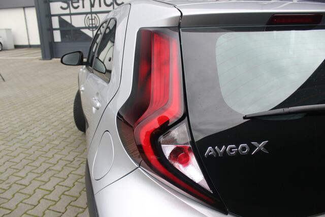 Toyota AYGO X 1.0 VVT-i MT Play | Incl. 12 maanden garantie | Cruise control | Navigatie | Bluetooth | Airco | Elektrische ramen | Lane assist | Apple carplay/Android auto | Achteruitrijcamera
