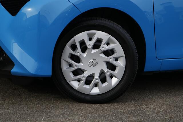 Toyota AYGO 1.0 VVT-i x-play