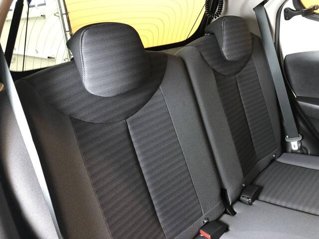 Toyota AYGO 1.0 VVT-i x-play navigatie | achteruitrijcamera