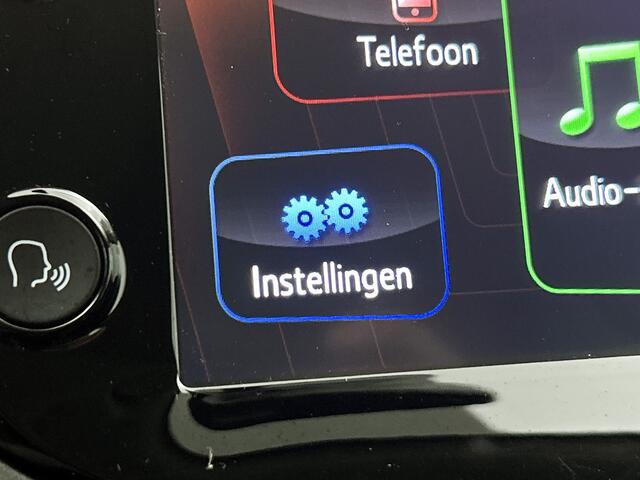 Toyota AYGO 1.0 VVT-i x-play | Apple Carplay / Android Auto | Camera | Airco | Metallic Lak | 10 Jaar Garantie |