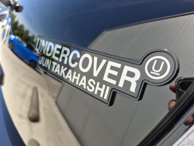 Toyota AYGO X 1.0 VVT-i S-CVT Undercover Jun Takahashi Limited | Uniek! | Navigatie | Parkeersensoren V+A | LED | Keyless | CarPlay | Draadloos laden telefoon | Stoelverwarming | Achteruitrijcamera |