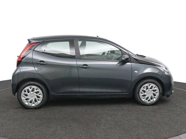 Toyota AYGO 1.0 VVT-i x-play limited | Apple Carplay | Android Auto | Airco | Achteruitrijcamera |