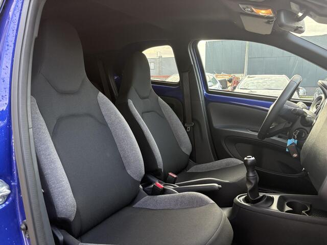 Toyota AYGO X 1.0 VVT-i MT first