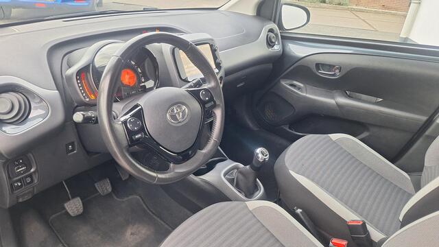 Toyota AYGO 1.0 VVT-i x-play rijklaar prijs