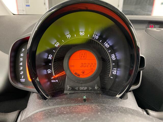 Toyota AYGO 1.0 VVT-i x-play AUT! 1e Eig! Camera! Carplay! VERWACHT!