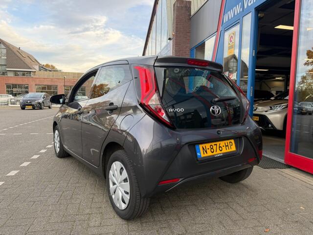 Toyota AYGO 1.0 VVT-i X-Fun 5-Deurs Led Airco
