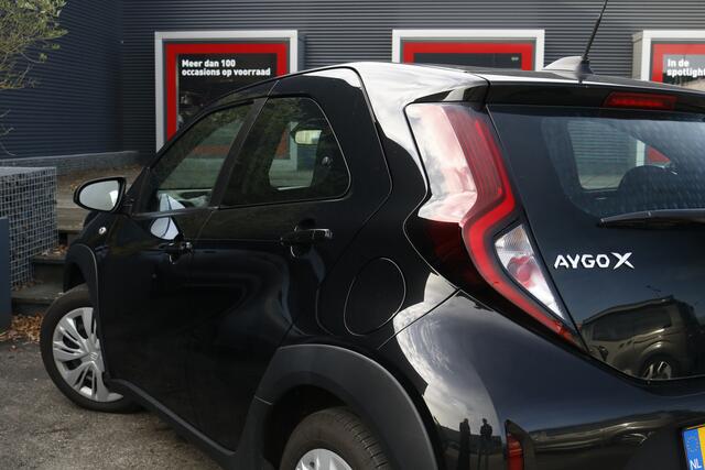 Toyota AYGO X 1.0 VVT-i MT Play