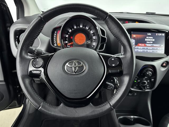 Toyota AYGO 1.0 VVT-i x-play limited | Parkeercamera | NL-Auto | Dealeronderhouden | 1E Eig | APK 10-2027 |