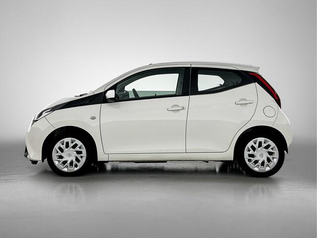 Toyota AYGO 1.0 VVT-i x-play | Apple CarPlay / Android Auto (Navigatie) | Airco | Camera |