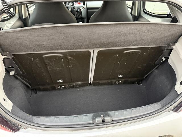 Toyota AYGO 1.0 VVT-i x-play Apple Carplay Camera