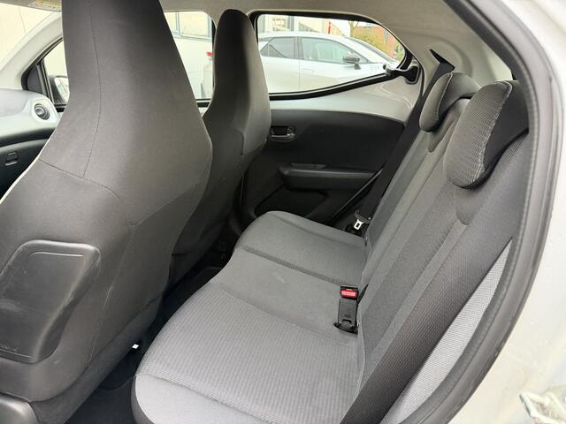 Toyota AYGO 1.0 VVT-i x-play Apple Carplay Camera