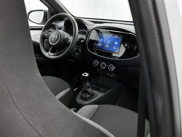 Toyota AYGO X 1.0 VVT-i MT Play | Apple Carplay/Android Auto | Airconditioning | Cruise control |