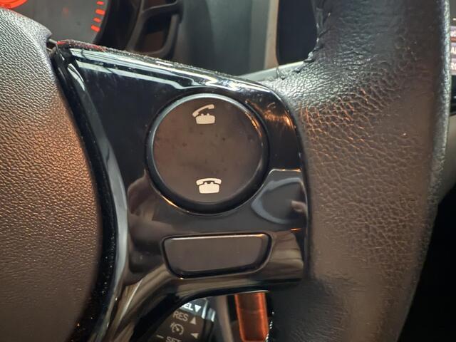 Toyota AYGO 1.0 VVT-i x-sport Met trekhaak, slechts 33106KM! Zeer nette en luxe wagen