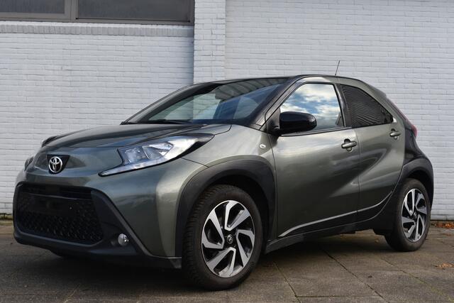 Toyota AYGO X 1.0 VVT-i S-CVT Pulse Automaat 72Pk | Keyless entree | Stoelverwarming | Cruise control adaptief | Automaat |
