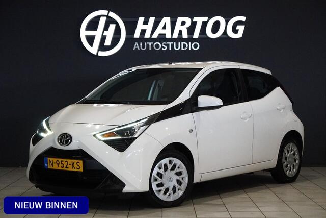 Toyota AYGO 1.0 VVT-i x-play Automaat + DEALER ONDERHOUDEN / CAMERA / APPLE CARPLAY