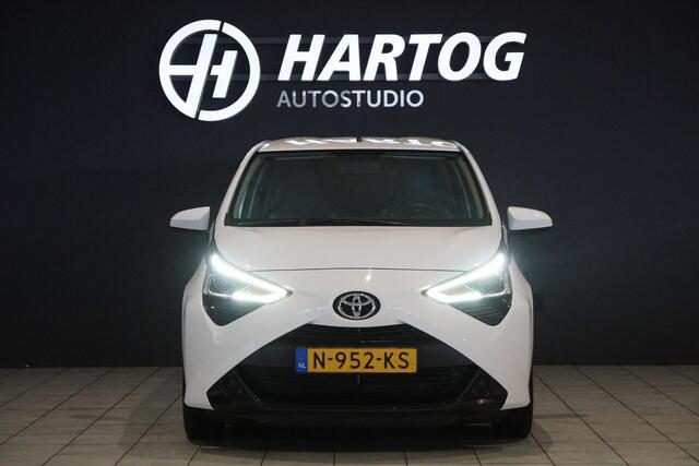 Toyota AYGO 1.0 VVT-i x-play Automaat + DEALER ONDERHOUDEN / CAMERA / APPLE CARPLAY