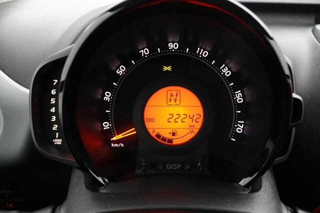 Toyota AYGO 1.0 VVT-i x-first | Automaat | Apple carplay Android auto | Navigatie |