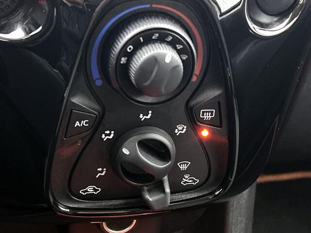 Toyota AYGO 1.0 VVT-i x-otic | BTW voertuig | Schuifdak | Achteruitrijcamera |