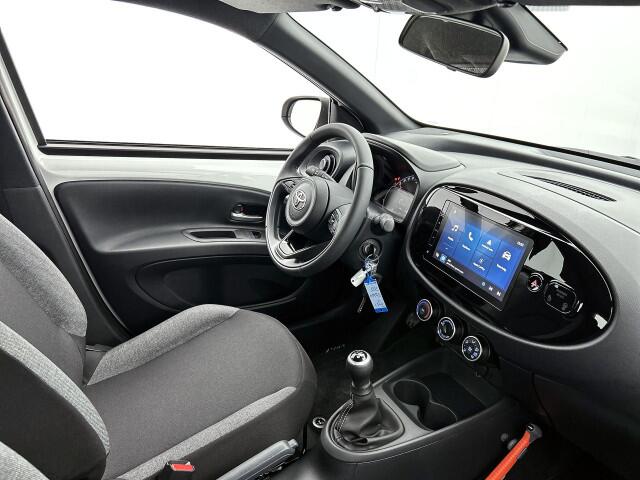 Toyota AYGO X 1.0 VVT-i MT Play
