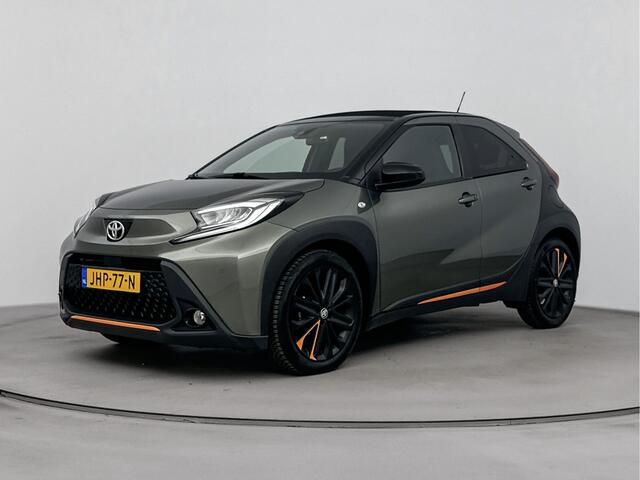 Toyota AYGO X 1.0 VVT-i MT Premium | Garantie t/m 06-2032 Mogelijk | Cabriodak | Parkeer Sensoren voor en achter | Parkeercamera Achter | Apple Carplay/Android Auto | Voorstoelen Verwarmd |