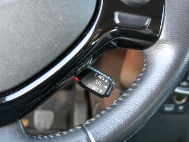 Toyota AYGO 1.0 VVT-i x-play | CAMERA | CRUISE CONTROL |