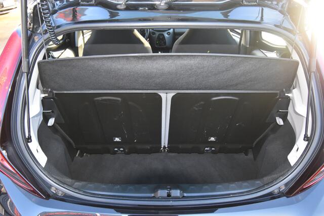 Toyota AYGO 1.0 VVT-i x-play , AIRCO , A UITRIJ CAM , NAVI VIA APP , EL VOOR ,