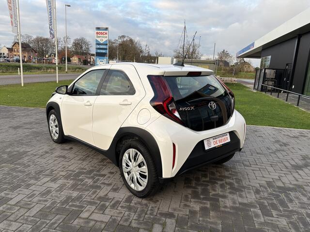 Toyota AYGO X 1.0 VVT-i S-CVT Automaat Airco I Camera I Carplay