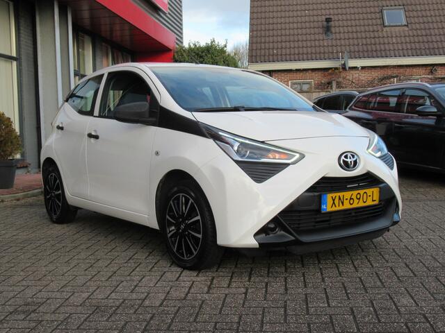 Toyota AYGO 1.0 VVT-i x-fun | Airco | Radio | LED Dagrijverlichting | Incl. Garantie | Lichtmetalen velgen |
