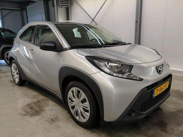 Toyota AYGO X 1.0 VVT-i MT Play Airco Navi Carplay PDC + Camera Achter Cruise Control