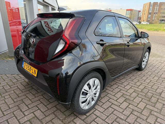 Toyota AYGO X 1.0 VVT-i MT Play