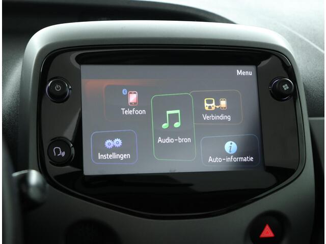 Toyota AYGO 1.0 VVT-i x-cite | Cabriodak | Parkeer camera | Bluetooth |