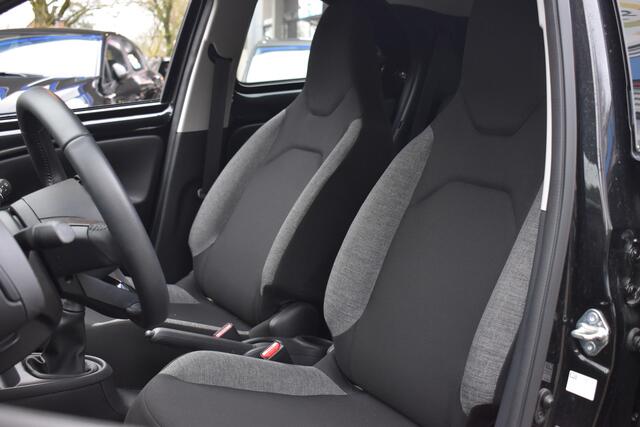 Toyota AYGO X 1.0 VVT-i MT Play 1e Eigenaar | Carplay Navi | All-Seasons | Camera | Airco | 12 mnd BOVAG garantie | Whatsapp 06-53188999