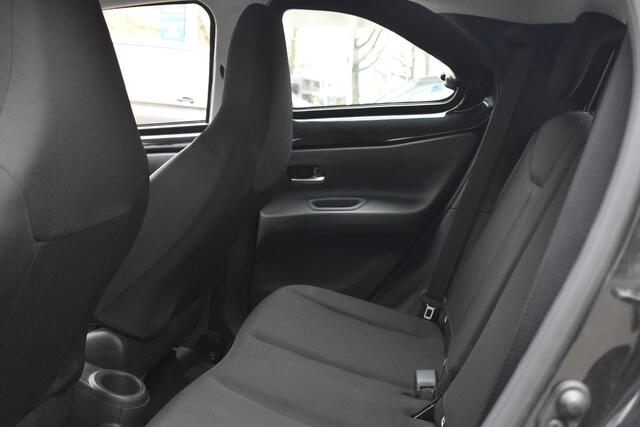 Toyota AYGO X 1.0 VVT-i MT Play 1e Eigenaar | Carplay Navi | All-Seasons | Camera | Airco | 12 mnd BOVAG garantie | Whatsapp 06-53188999