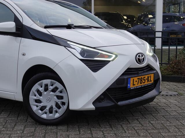 Toyota AYGO 1.0 VVT-i x-play GR. SCHERM | CARPLAY | AIRCO | BT-TEL