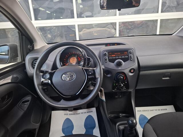 Toyota AYGO 1.0 VVT-i x-fun