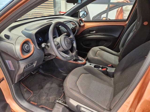 Toyota AYGO X Hybrid 115 pulse + Easy Pack | Nu uit voorraad leverbaar | Gemiddeld verbruik van 1:26,3 |