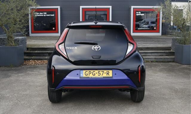 Toyota AYGO X 1.0 VVT-i MT Premium | Elektrisch vouwdak | Stoelverwarming | LM velgen | Camera | Climate Control | Parkeersensoren |