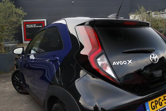 Toyota AYGO X 1.0 VVT-i MT Premium | Elektrisch vouwdak | Stoelverwarming | LM velgen | Camera | Climate Control | Parkeersensoren |