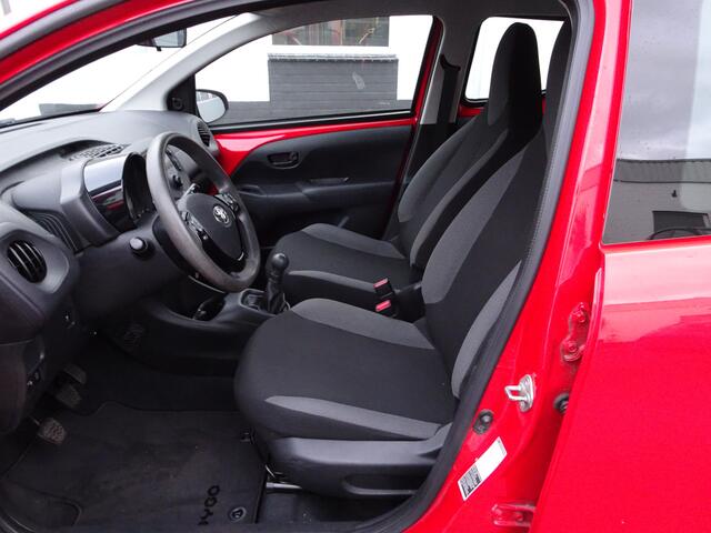 Toyota AYGO 1.0 VVT-i x-fun Airco, elektrische ramen, centrale vergrendeling, enz.