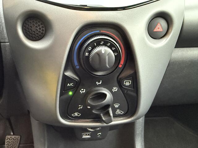 Toyota AYGO 1.0 VVT-i x-play Camera/Apple/Android