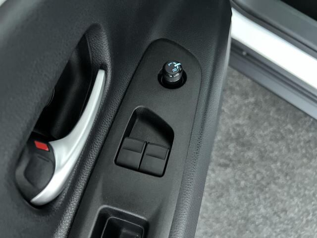 Toyota AYGO X 1.0 VVT-i MT Play | Stoelverwarming | Camera achter