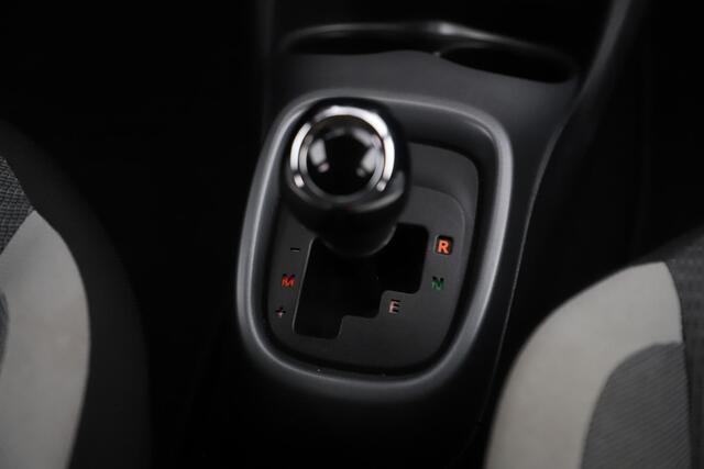 Toyota AYGO 1.0 VVT-i x-play Automaat Carplay Android/Navigatie Achteruitrijcamera Airco LED