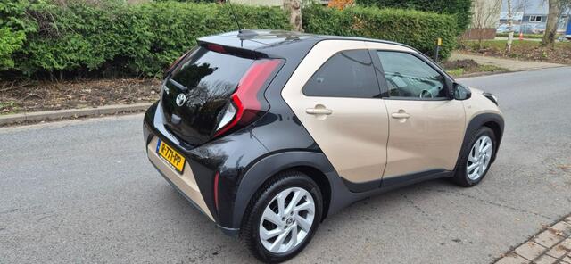 Toyota AYGO 1.0 VVT-i S-cvt First*automaat*apple*android*cruise*