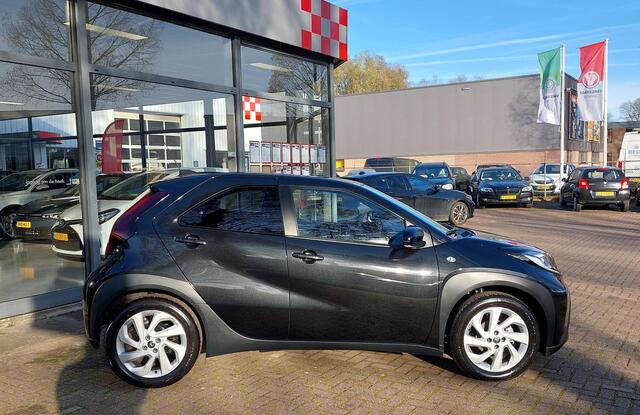 Toyota AYGO X 1.0 VVT-i MT Pulse Play