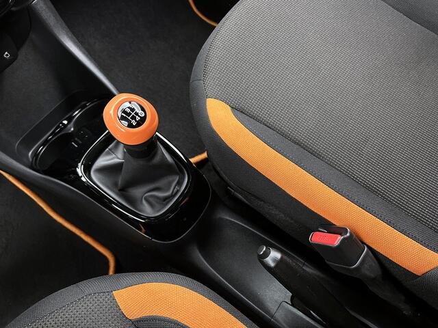 Toyota AYGO 1.0 VVT-i TeamNL | JBL | Achteruitrijcamera | BTW voertuig |