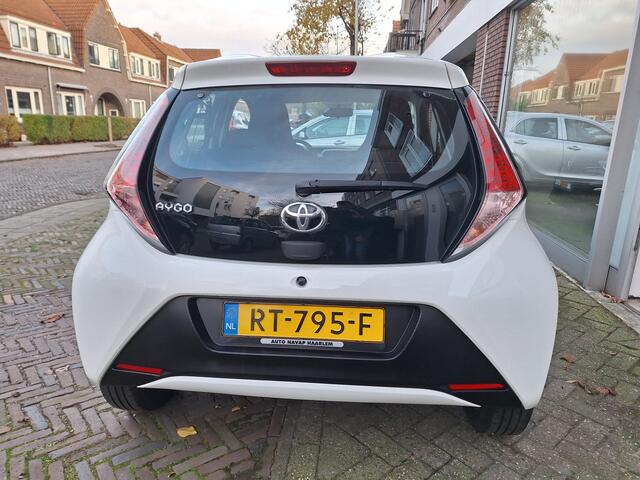 Toyota AYGO 1.0 VVT-i X-Fun 5Drs /Airco/Bluetooth/Led/Garantie